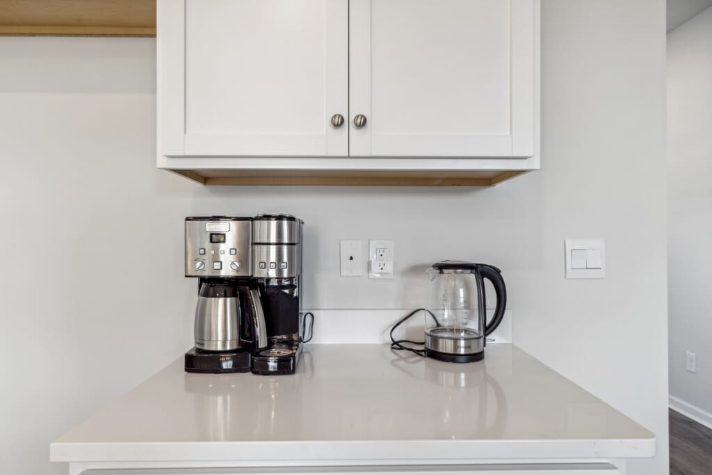 GI 103 N Farmhouse Dr Rental 28