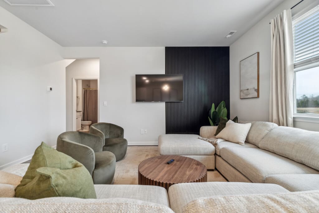 GI 103 N Farmhouse Dr Rental 32