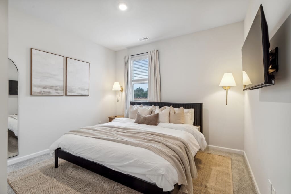 GI 103 N Farmhouse Dr Rental 44