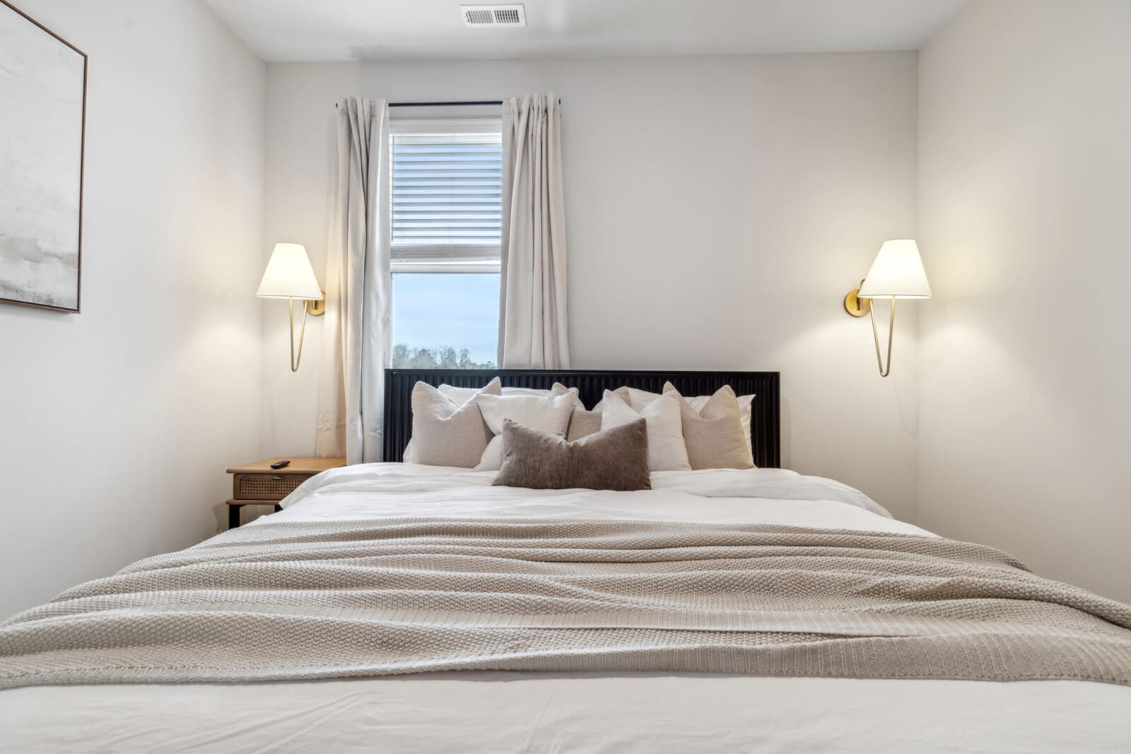 GI 103 N Farmhouse Dr Rental 46