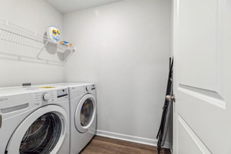 GI 103 N Farmhouse Dr Rental 87