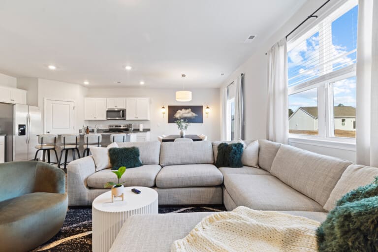 GI 234 N Farmhouse Dr Rental 40