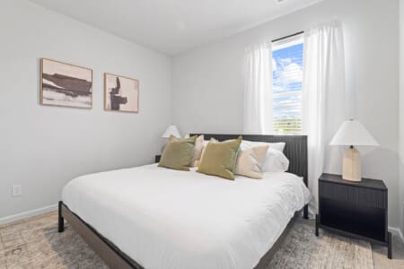 GI 234 N Farmhouse Dr Rental 44