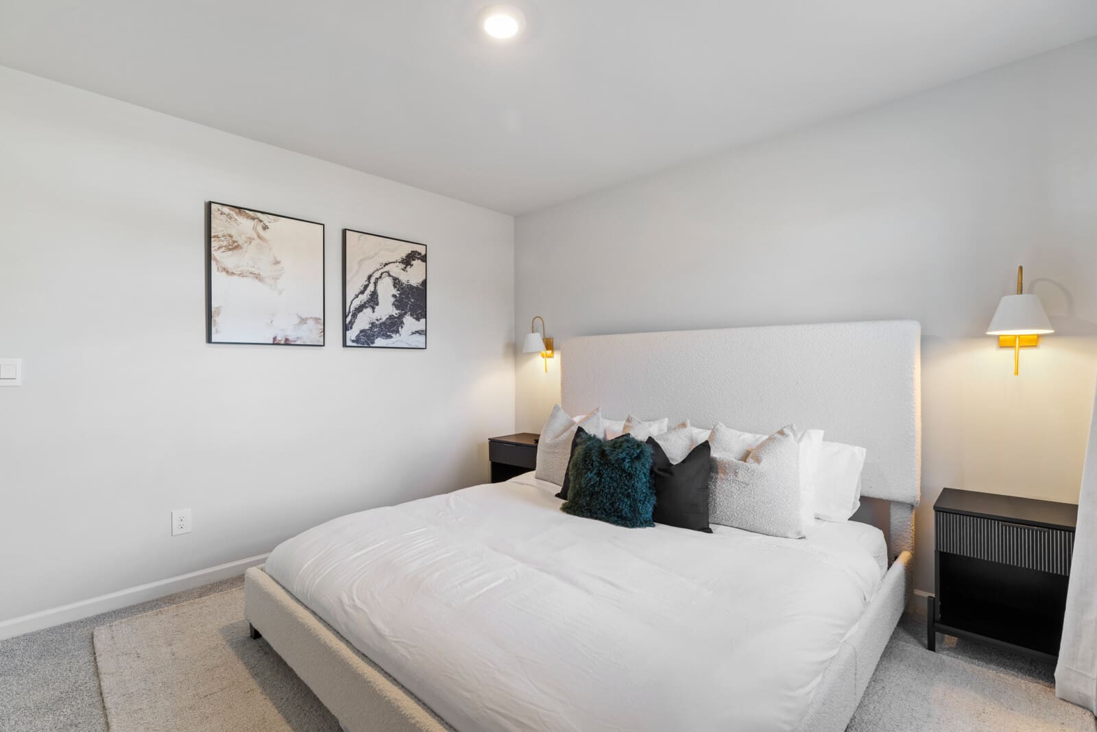 GI 234 N Farmhouse Dr Rental 69